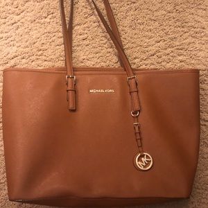 Micheal Kors Tote